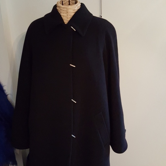 Kristen Blake Lambswool & Cashmere Coat - Picture 2 of 8